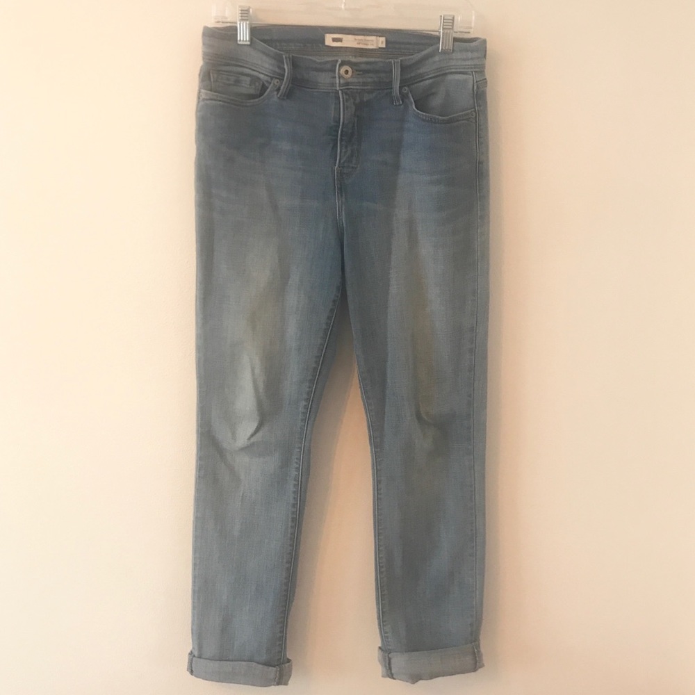 ❗️SOLD❗️Levi’s 512 Straight Slimming Jeans